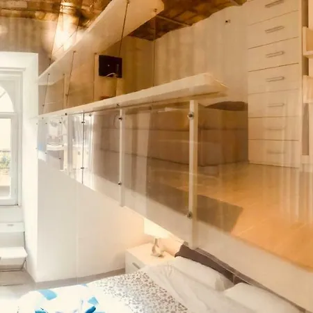 Vatican Luxury Apartment *